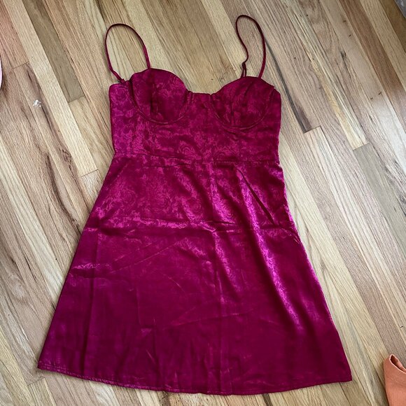 Princess Polly Diva Mini Dress - Picture 2 of 4